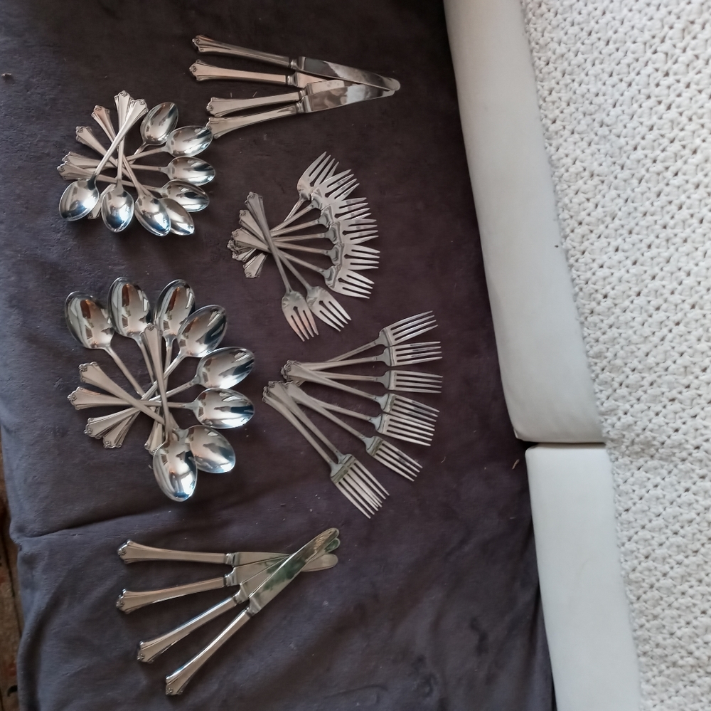 Oneida flatware